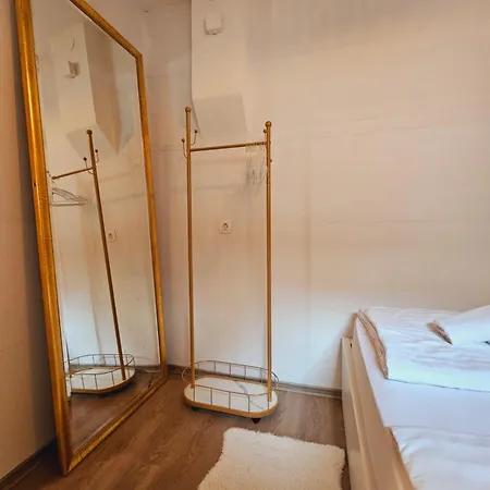 Apartament Center Budget Lublana