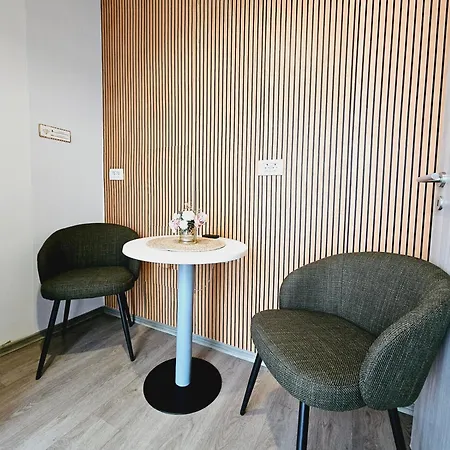 Apartament Center Budget *